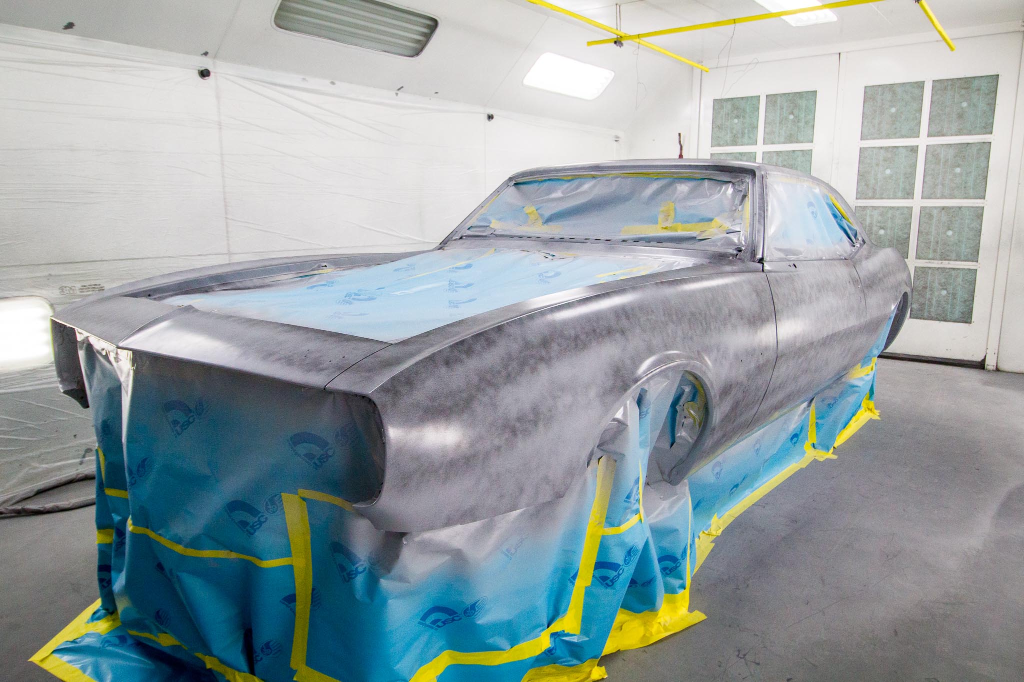 Paint coat shop