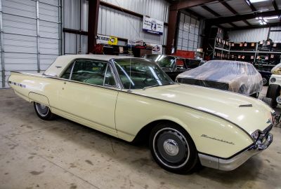 1962 Ford Thunderbird